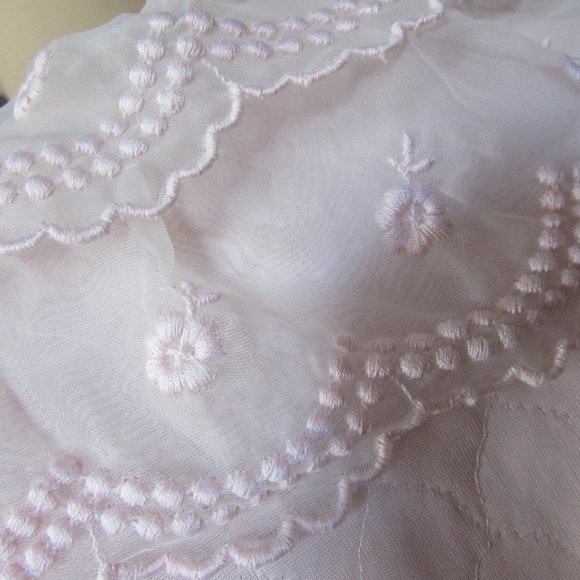 SALE Comfy Quilted Robe in Pink with Ruffle Collar Marshall Field - Picture 8 of 11